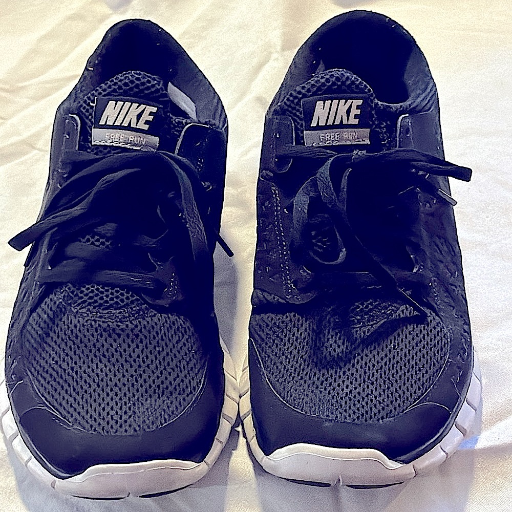 Nike size 10, Black, Women’s Walking & Running Athletic Sneaker.